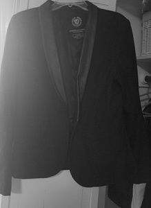American Eagle women's suitcoat.